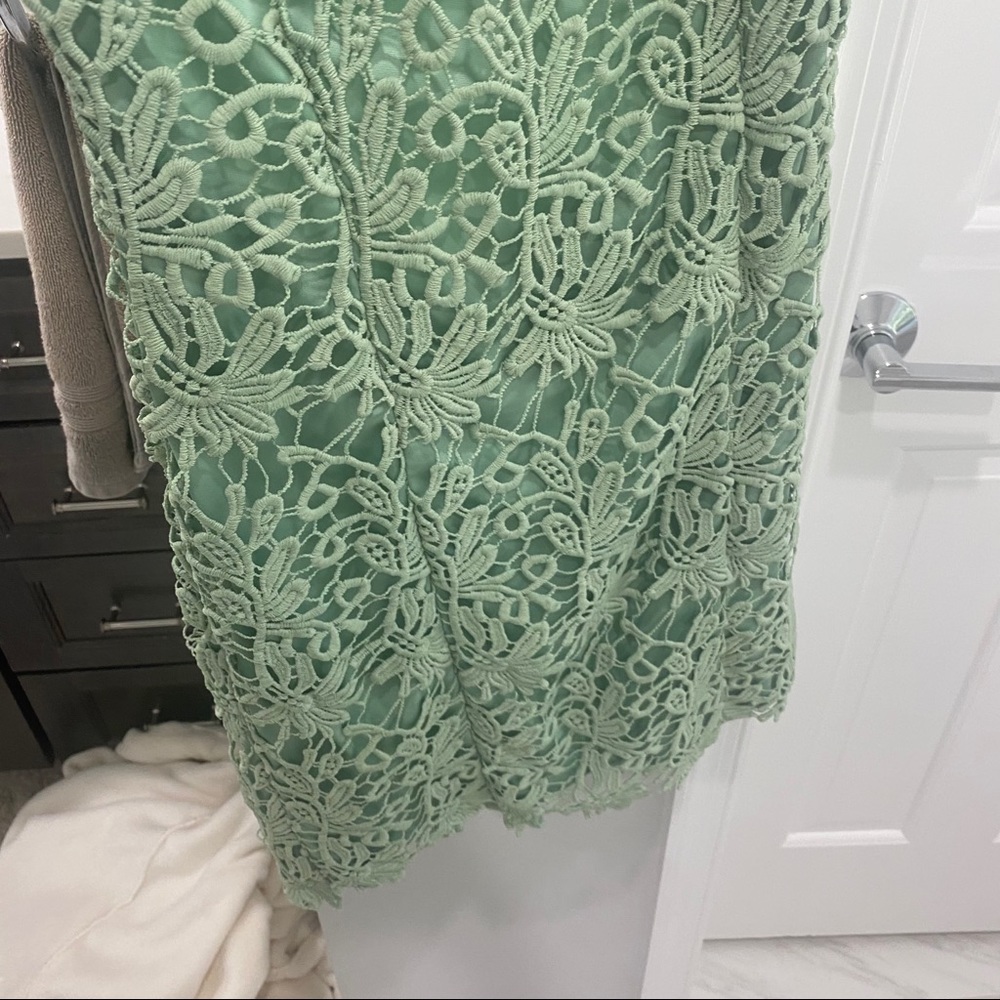 Lulus lace Green Party dress - Picture 3 of 7